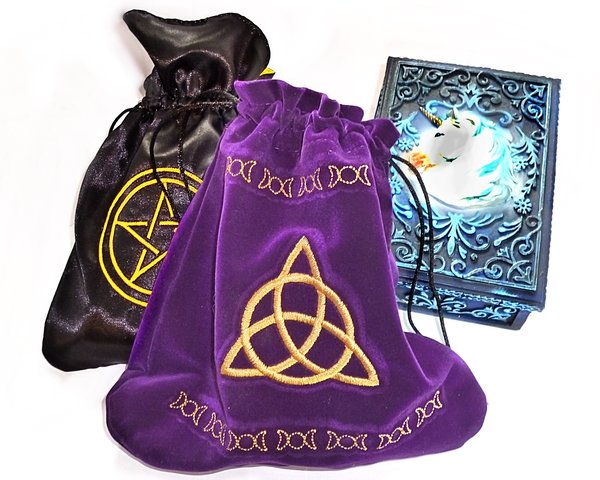 Tarot bags, cloths and boxes