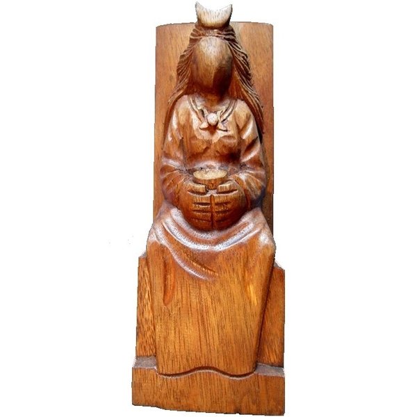 Altarfigur Göttin aus Holz